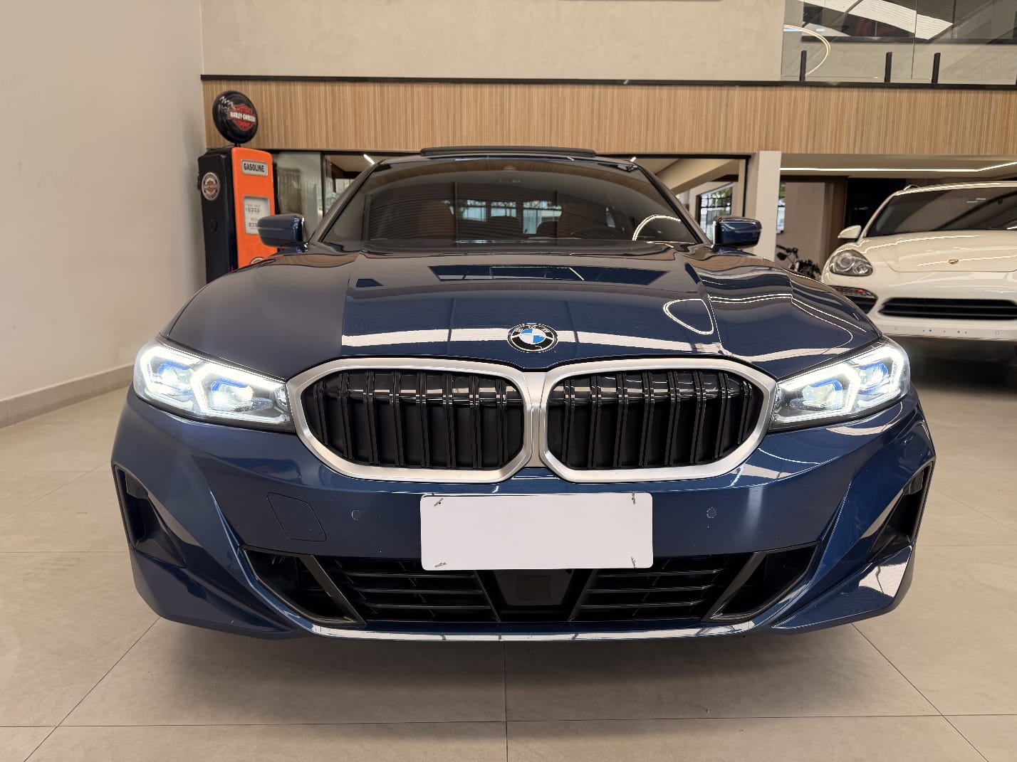 BMW 320I